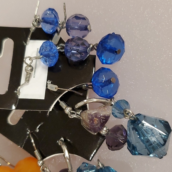 Lot of 6 pairs of acrylic bead crystal purple gemstone pierced earrings dangles - Picture 7 of 7